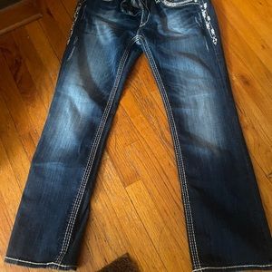 Woman’s rock revival 34/32 jeans.